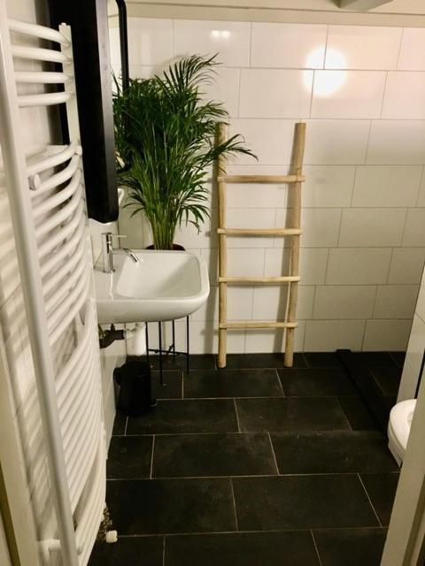 Apartamento Achterdemuur Groninga Exterior foto